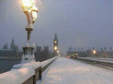 London bridge covered by snow