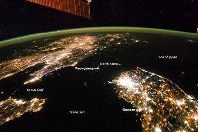 norcoreano's tweet photo. Lo bueno de las fotos de la NASA es que puedo ver si me he dejado la luz del cuarto de baño encendida. http://t.co/ZG8ARP5Mq1