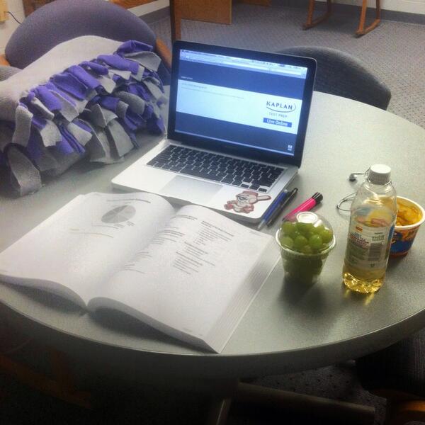 anort11's tweet image. Reason #311 for hating Organic Chem: Kaplan decides to schedule it online from 9pm-12am on a Tuesday night.. #OATprep