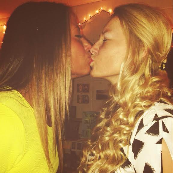 BryantMakeouts's tweet photo. There it goes http://t.co/97RZjGBuTI