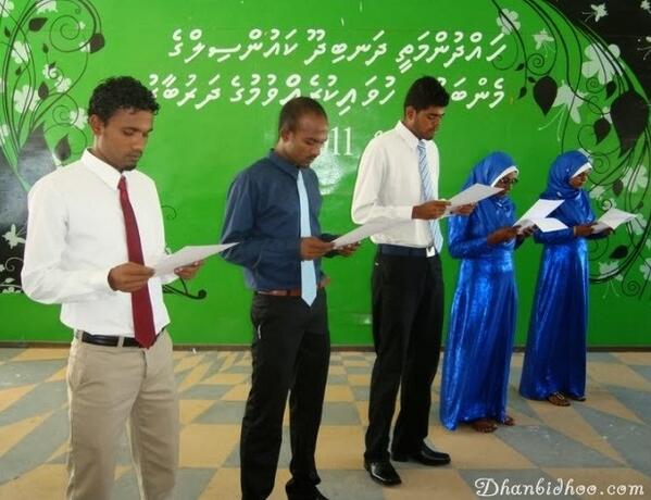 Dhanbidhoo's tweet photo. ދަނބިދޫ ރަށުކައުންސިލް އަދި އިތުރު ހަތް ކައުންސިލެއް ހުވާކުރުން މާރޗް މަހު 26 ގައި! Error http://t.co/JNh23ZopUT