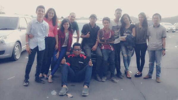 Foto bersama dengan kawan" anak gross medan