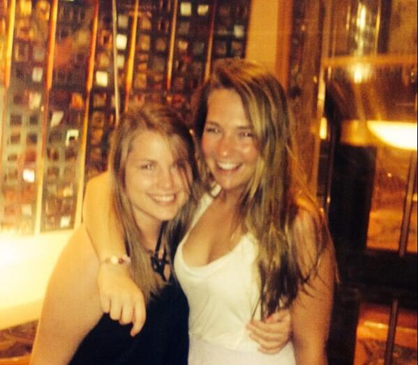 Mogden_'s tweet photo. Happpy birthday @ama3nDuh my cruise biddie!! Celebrate it well and don't die tonight! 😘💖🚢👸🎂 http://t.co/tDdVdKNzHu