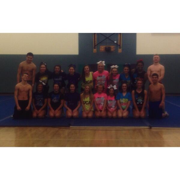 kenzie_heggie's tweet image. I love practices like today! Great job diamonds! #2days #1practice 💙💎