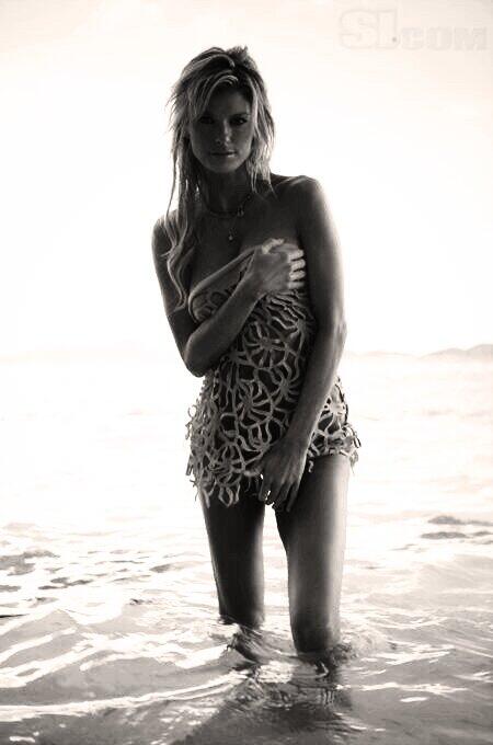 سحاقية مووووت (@ssarah1230) on Twitter photo 