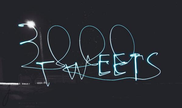 partylager's tweet image. 3000th tweet 🐤🎉🔦 #lightwriting