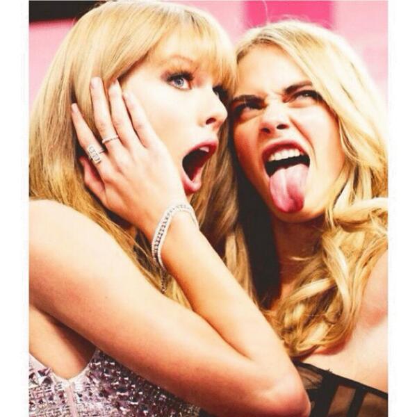 chuchu_t's tweet photo. あと8人でフォロワー400人😭😭💕
#洋楽好きな人RT 
#海外好きな人RT 
#Swiftie 
#RTした人全員フォローする http://t.co/M78Eavyq9S