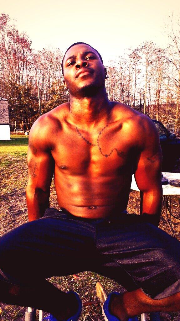 QSimps's tweet image. Feeling like in looking#Good