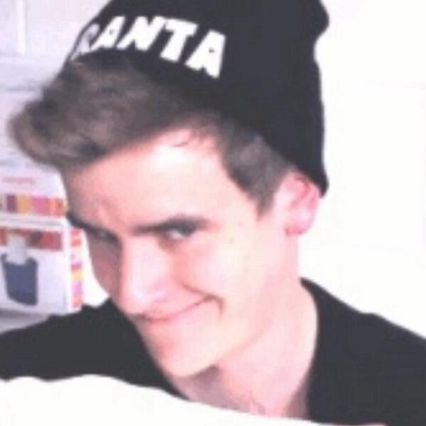 rickysnecklace's tweet image. #AskO2L what do you think of this??