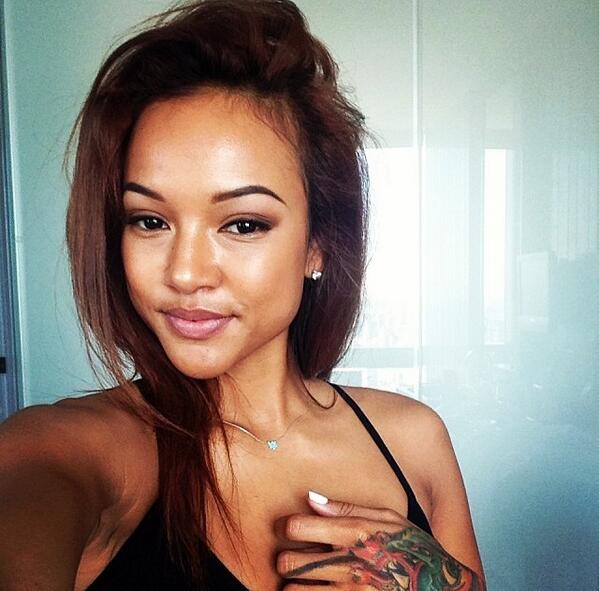 D4dance's tweet photo. "@KenyatteJones: #wcw bae so sexy 😩🎉🎉🎉❤️😏😘😘🙌 @karrueche http://t.co/WIMldluGML < @iamShenekaAdams get ya lil brother 😂"so beautiful