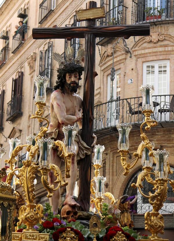 AsiloRefugio's tweet photo. Santo Cristo Varón de Dolores (Sevilla) http://t.co/qnOUkYY25G