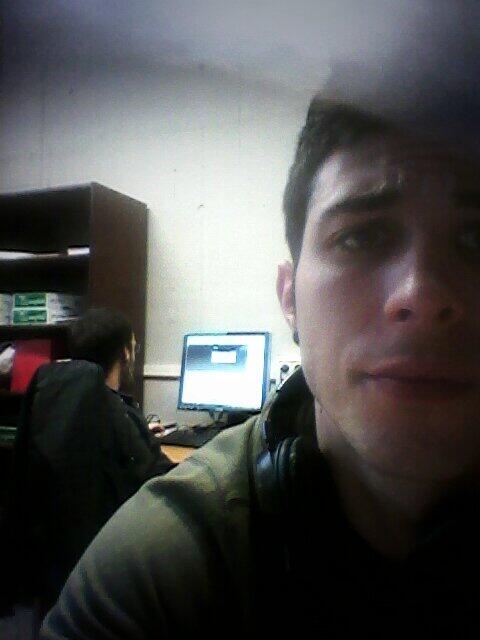 eneket's tweet photo. Mañaneos de preoyecto en el zulo by @Etxega4 http://t.co/ZsotEhPztm