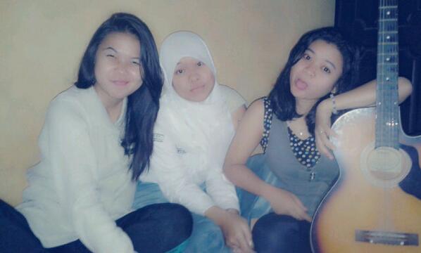 <a href="/PriskaSelpiana/">Priska Selpiana</a> <a href="/heni_septiani18/">Heni</a>