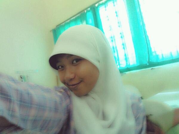 RynShafira's tweet photo. Me http://t.co/dbd6JhPSi2