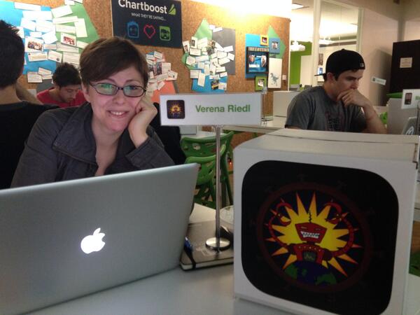 RO_Games's tweet image. Here&apos;s @skittlesolives getting set up for #ChartboostUniversity