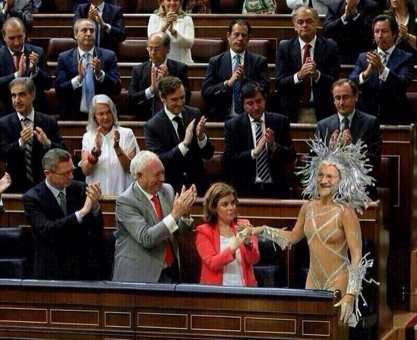 MelaniOlivaresM's tweet photo. Carnavaaaal, carnavaaaal.. http://t.co/EK1Jd64A2Z