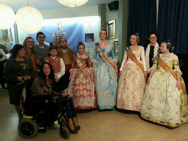 FMaestroGozalbo's tweet photo. Los héroes de la noche! #mg44 http://t.co/Xykf410Nu8