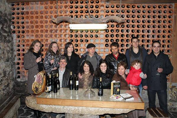 Vianfreak's tweet photo. Family and wine... what else.... http://t.co/z5Rb3YjBz0