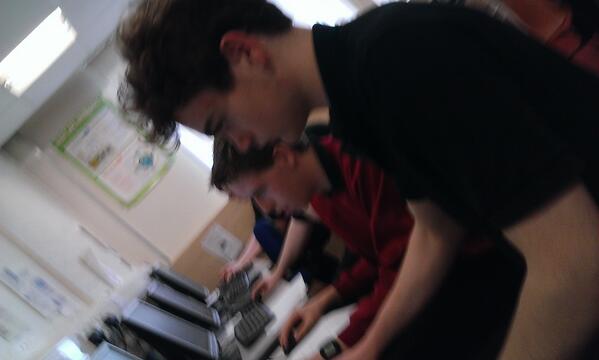 dolanmac97's tweet image. Cheeky shot of the girls working! Haha x #sideon #computinsnapz