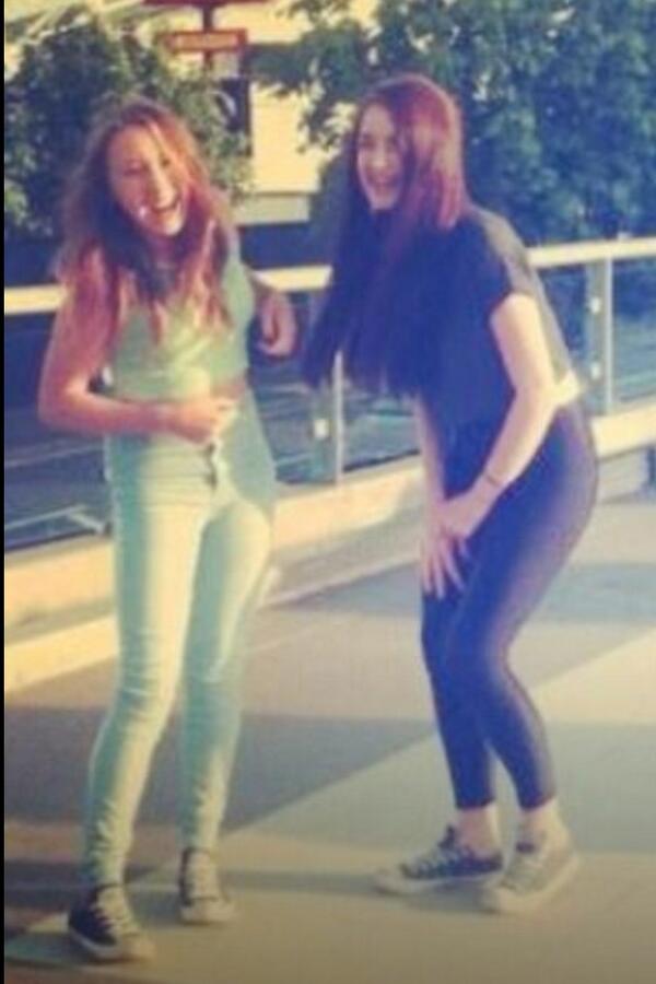 NicThompsonn's tweet photo. My sister and her BFF http://t.co/r0jHPK1CIp