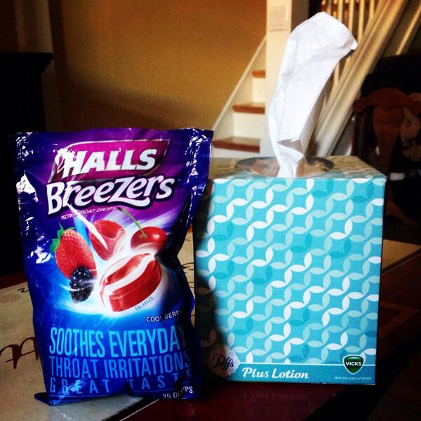 FeliciaWoessner's tweet image. Today is brought to you by #Halls #Breezers and @Puffs with #Vicks. Stupid sinus infection!