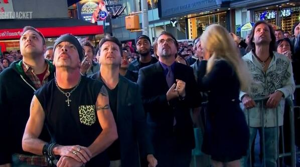 desireemulders's tweet photo. How do u know @crissangel stunt is very dangerous? @MalloyMagic @SpiroPapas1 @Banachek @KrystynLambert @jdstoyz faces http://t.co/mgsGkQk6M6