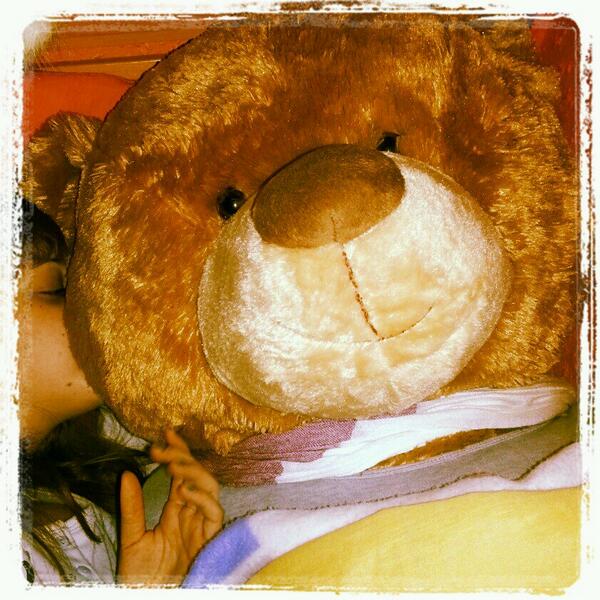 Jessica131092_'s tweet photo. Hoy no qiero dormir sola asiq duermo con mi goldo aun q ocupe dos veces yo.. #enamoradademigoldo #asisí #buenasnoches http://t.co/WH3UeSAcCK