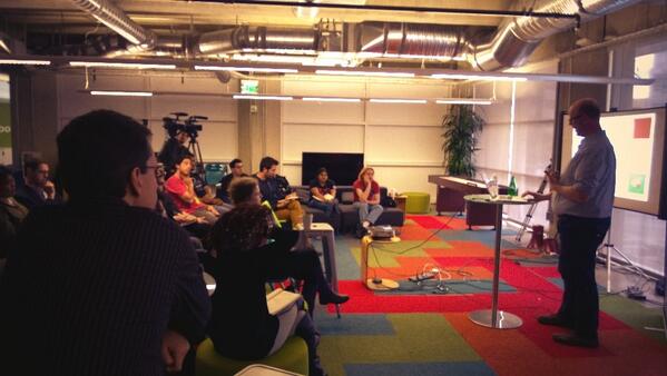 awoywood's tweet image. Flappy Bird case discussion. Back to classes at #ChartboostUniversity