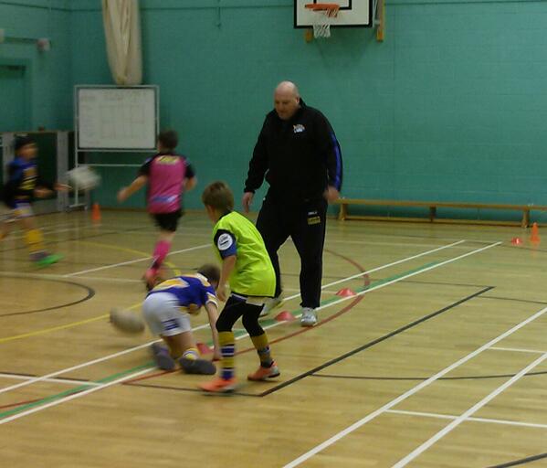 jonnywainhouse's tweet image. Great to see @RugbyLeeds Russ Parker doing his bit to develop RL @NLLEOPARDS #RLDevelopment #NorthLeeds