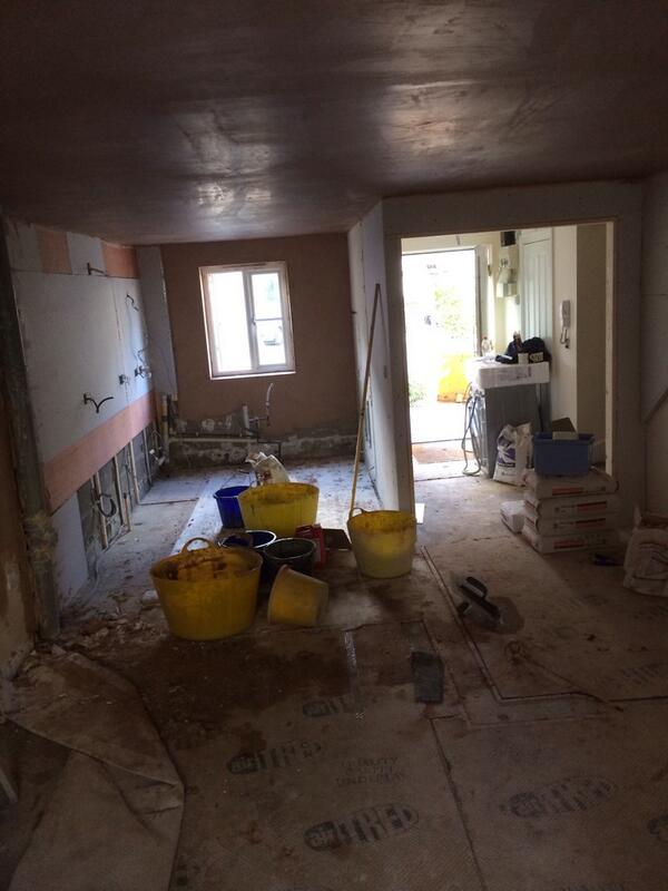 kingsconstruct's tweet photo. Busy days plastering with @SkimmySkinny http://t.co/Hgv4phRAl5