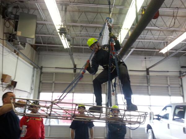 SFD2House's tweet image. Technical Rescue Team Rope Technician Recertification - Day 3.