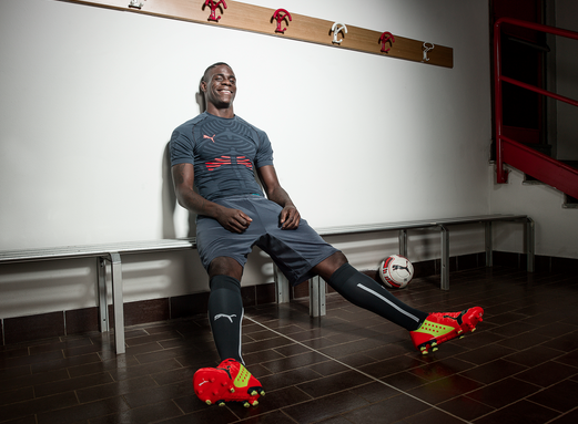 PUMAmexico's tweet photo. El gran Balo después de estar rompiendo las redes con #evoPOWER #StartBeliving http://t.co/j5XnhffVNQ