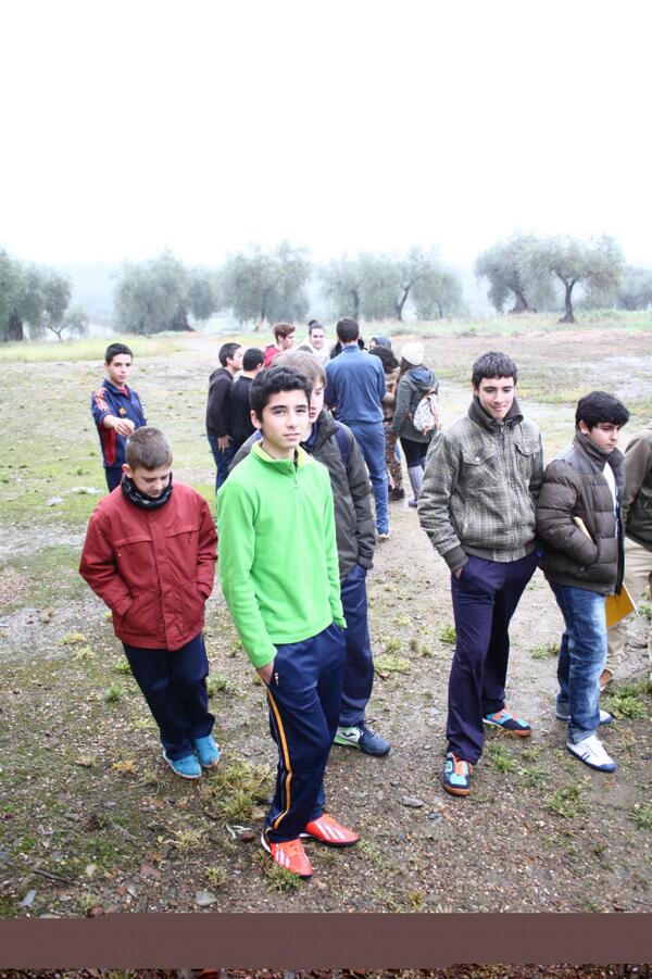 ConoceSLTrampal's tweet photo. aquí van algunas fotos del 13 de febrero: acto de adopción slt :) http://t.co/cRevOfwD6R