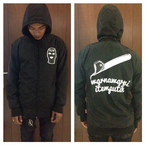 Nuhun <a href="/WWIPindustrial/">WARNAWARNIITEMPUTIH</a> buat jaketnya