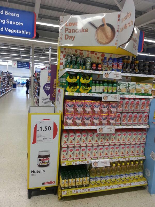 Flipping great pancake display at tesco tetbury. Well done team!!
<a href="/Tetbury3279/">Tetbury</a> <a href="/JG_Tesco/">James Goodfellow</a> <a href="/Yammer/">Yammer</a>