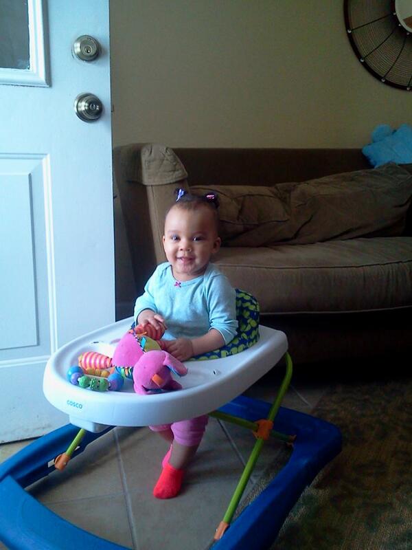 kalathompson15's tweet photo. this kid has my heart <3 #auntiesBABY http://t.co/touQsZKMSG