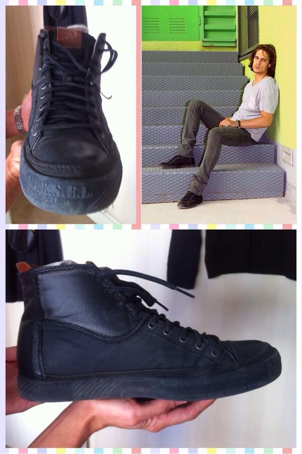 X1PDBESOS's tweet photo. LAS ZAPATILLAS DE #Martiño en #PorUnPuñadoDeBesos no tienen dueño!!! 
LAS QUIERES? 
⚠️⚠️⚠️RT PARA PARTICIPAR⚠️⚠️⚠️ http://t.co/w1AE2wCFGL