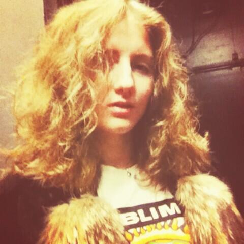 SirenCallRock's tweet photo. @yvonne_lace as Ms. Penny Lane from #almostfamous 
It's all happening. http://t.co/QENAGxK001