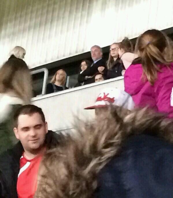 iDeleanorrie_'s tweet photo. #NEW Eleanor and Lottie at Louis' football match today http://t.co/chMHxF4BqA