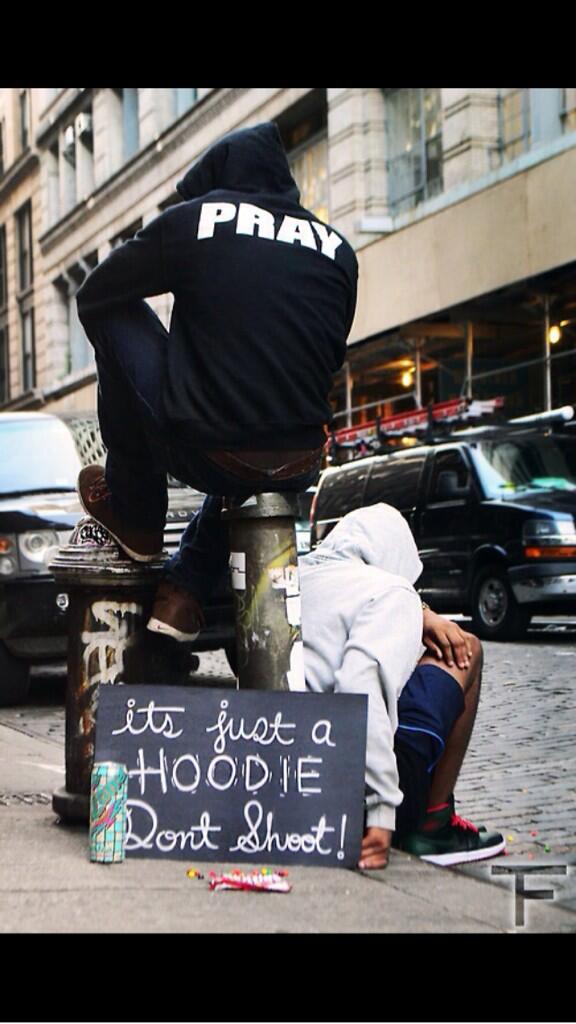 ILoveMyWife0007's tweet image. RT @rellz___: i just love meaningful photography, #hoodiesup #justicefortrayvon