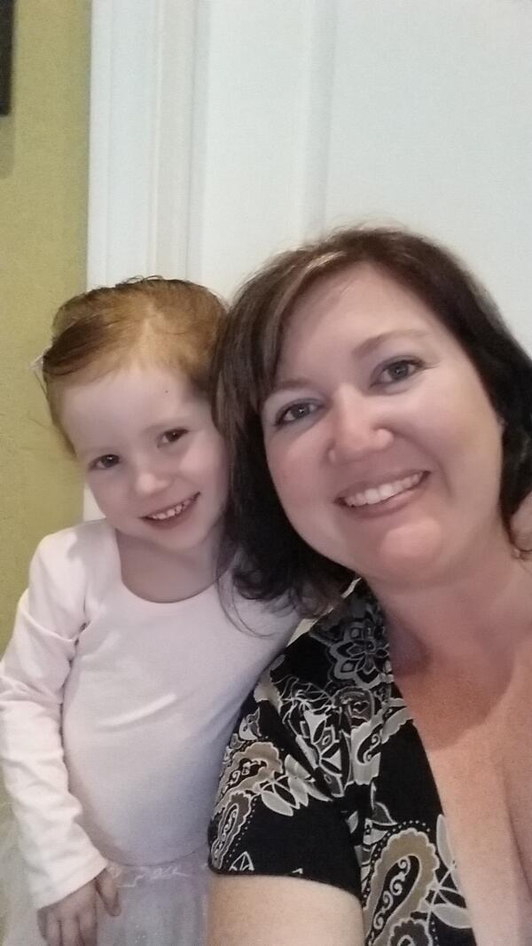 EmyBaby's tweet photo. #LoveYourSelfie with my little ballerina, Lillyana, right before her first dance class earlier this month. http://t.co/NWzN0mse3F
