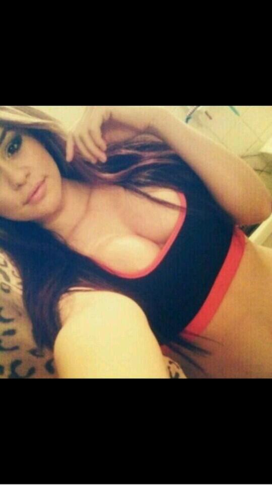 TheRealChucho_'s tweet photo. WOMAN CRUSH WEDNESDAY @Bombfantasyyy http://t.co/E1jupWxiWY