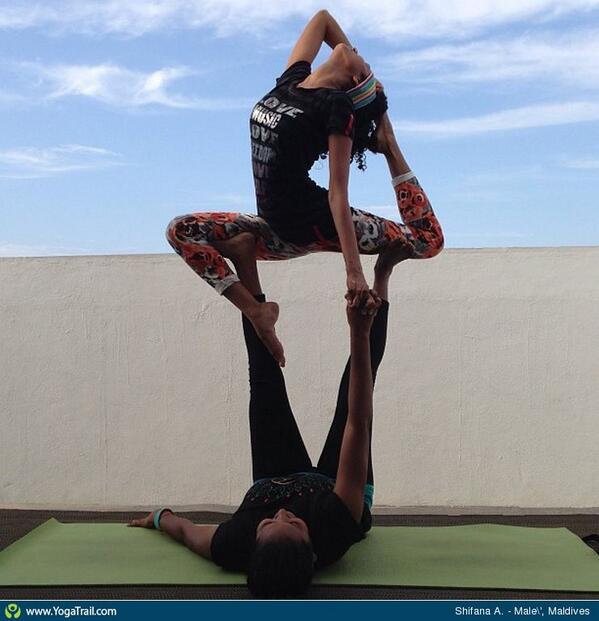 withloveDC's tweet photo. #acro #yoga http://t.co/hECcRs72cv