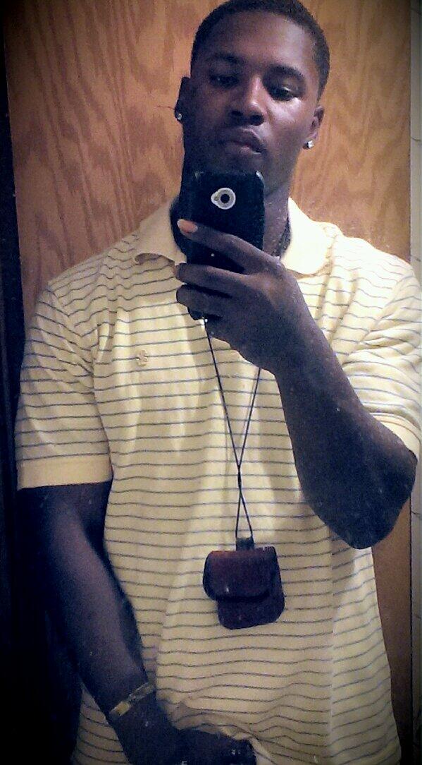 QSimps's tweet image. Single****