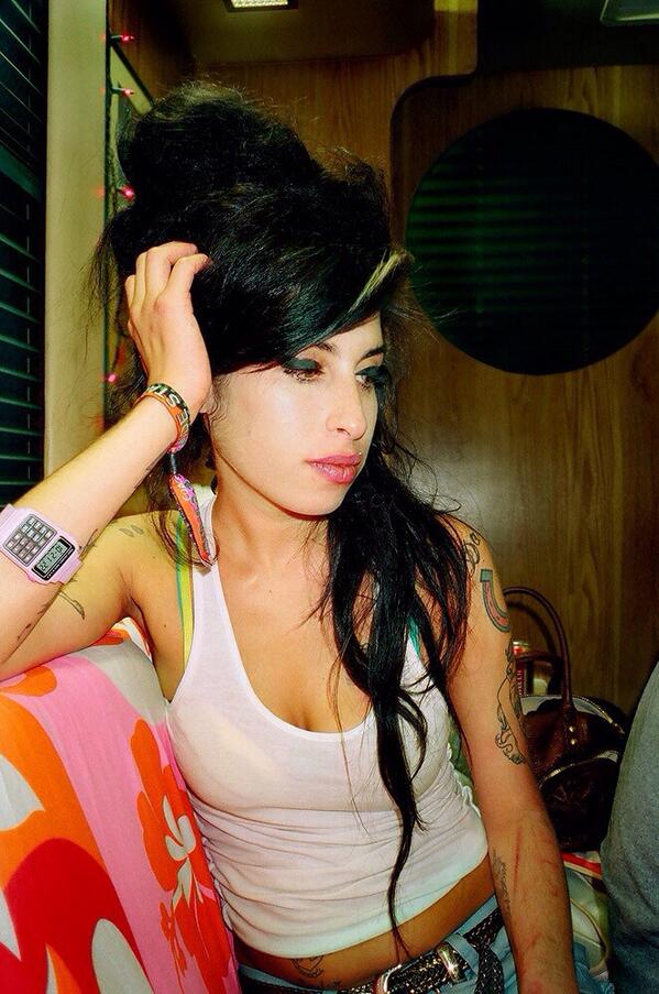 wolfcake's tweet image. 