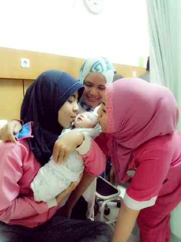 nel_fia's tweet photo. Bersma anti2 cantik http://t.co/92GxDJg7k2