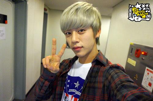 BhdHXeBCYAAhMcf.jpg:large