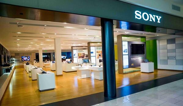 Forbes's tweet photo. Sony is closing 20 of its 31 US retail stores and laying off 1,000 workers. http://t.co/mzTyKd7be0 http://t.co/i44NxoUtv6