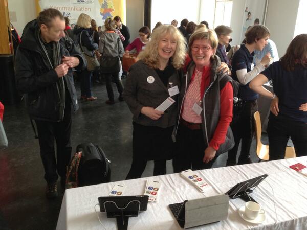 PappyCo's tweet photo. Bundesvorsitzende dbs (DE) und Präsidentin dlv (CH) am Lexico Stand http://t.co/crvJsK30kw