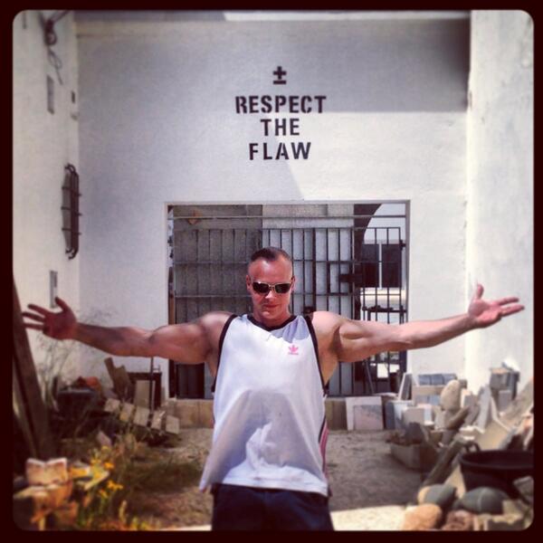 BuddhistpunkZ's tweet image. #davevader #bassplayer #portugal #respecttheflaw #iamthelaw